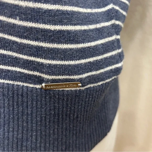 Abercrombie & Fitch Striped Navy and White Women's Crewneck Sweater - Picture 2 of 7